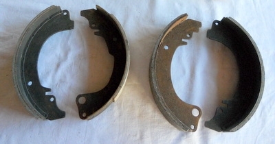 Satz Bremsbacken hinten Fiat 1500 S Cabrio