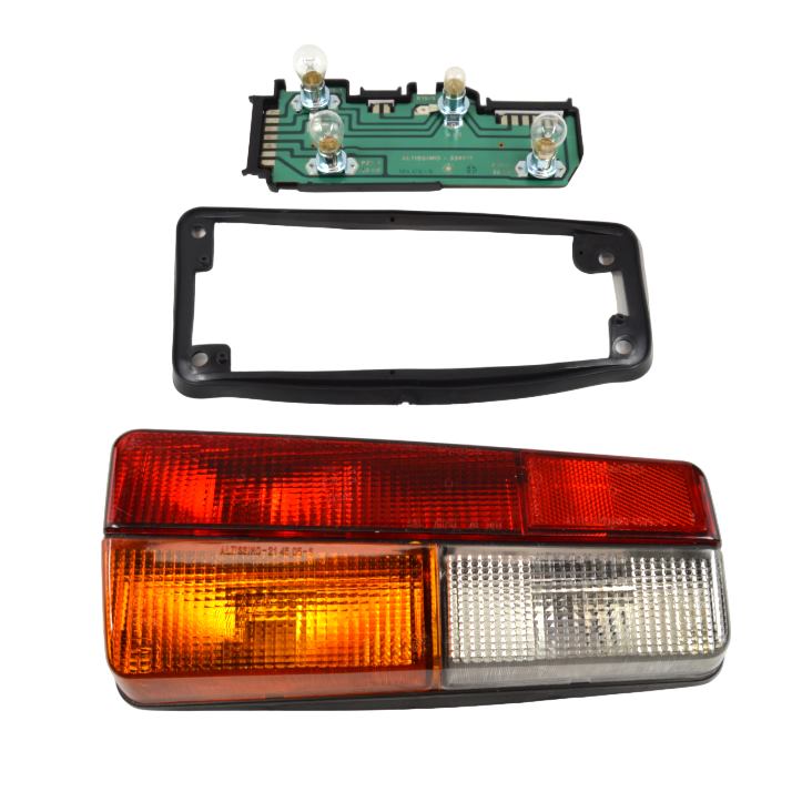 Achterlicht 2000 links Fiat 124 Spider (met afdichting en printplaat) origineel