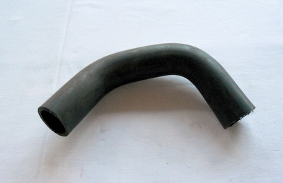 Tuyau de radiateur en haut Fiat 131