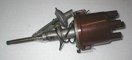 Ignition distributor Fiat 2300 (+100€ deposit)