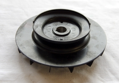 Alternator pulley Fiat 124 - Fiat 125