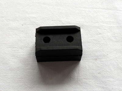 Gummipuffer Vordersitz Fiat 850