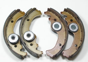 Satz Bremsbacken Fiat 500 F/R - Fiat 126
